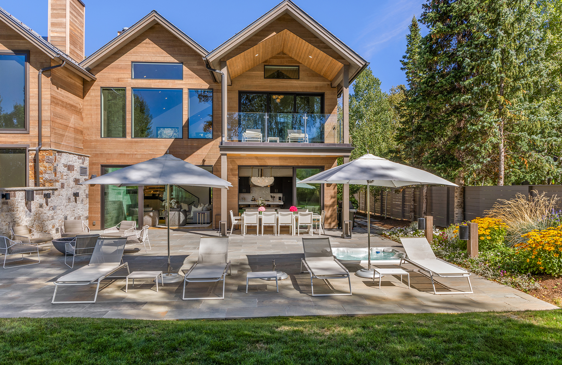 Display Image for Exterior back patio of Aspen home